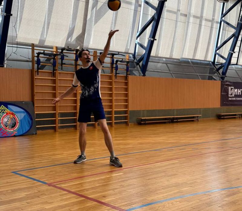 photo 5375586823386035250 y