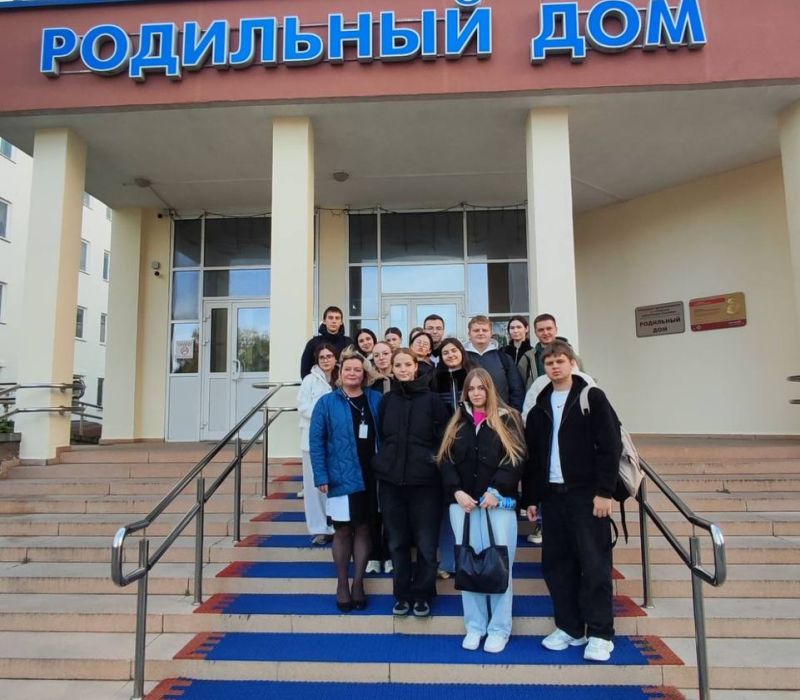 photo 5402344362265935590 y